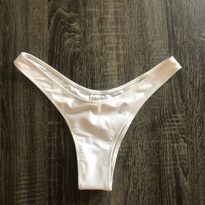 Bikini high waisted bottoms